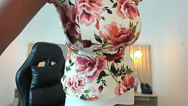 Snapshot of coral15_ chatting on 11-08-25, 02:12 coral15 online show from 11-08-25, 02:12