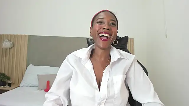 Snapshot of coral15_ chatting on 11-15-25, 07:54 coral15 online show from 11-15-25, 07:54