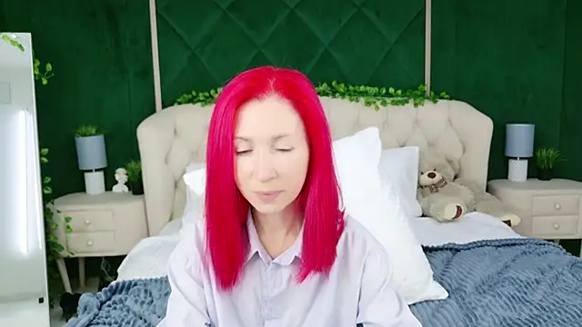 Snapshot of Sofia_Lix chatting on 11-22-25, 04:22 Sofia Lix online show from 11-22-25, 04:22