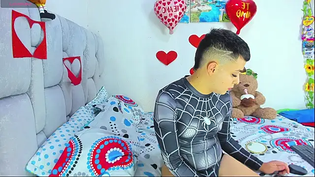 Snapshot of christopher_Hot chatting on 02-17-26, 07:53 christopher Hot online show from 02-17-26, 07:53