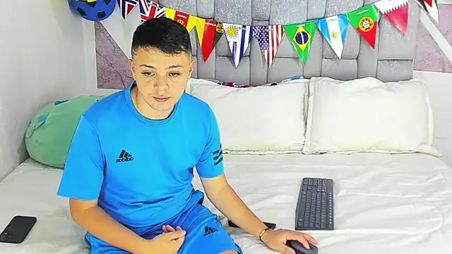 christopher Hot online show from 06-26-26, 03:38