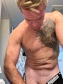 DILFiGuess11 online show from 10-24-25, 02:13