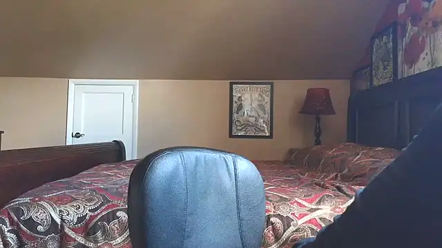 DILFiGuess11 online show from 06-19-26, 04:33