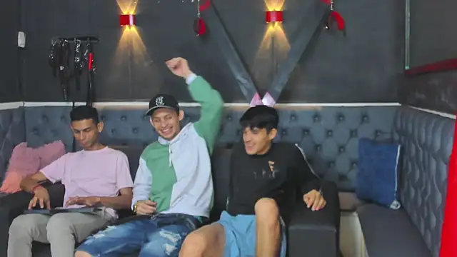 Golldens Dreamss online show from 11-19-25, 12:16