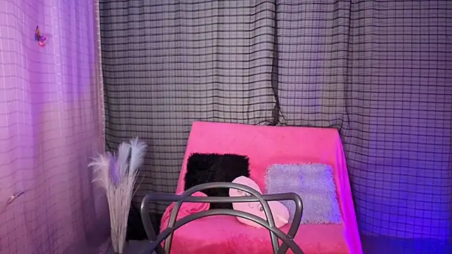 Kayleemorales online show from 01-12-26, 05:40