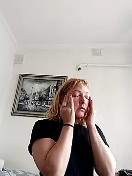 LiluLiluLilu online show from 09-12-25, 06:13