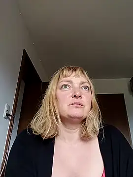 LiluLiluLilu online show from 09-25-25, 07:56