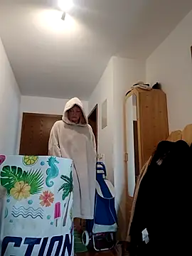 LiluLiluLilu online show from 04-15-26, 08:21