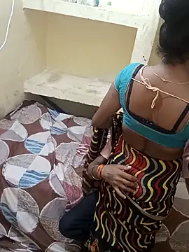 Snapshot of Janvi_342 chatting on 09-15-25, 05:57 Janvi 342 online show from 09-15-25, 05:57