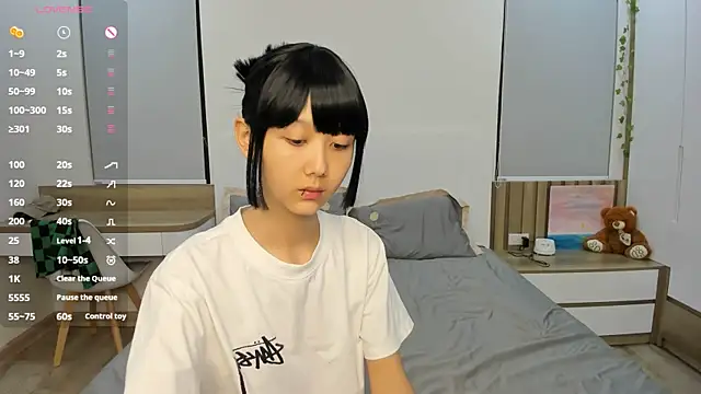 gabby little online show from 04-23-26, 07:16