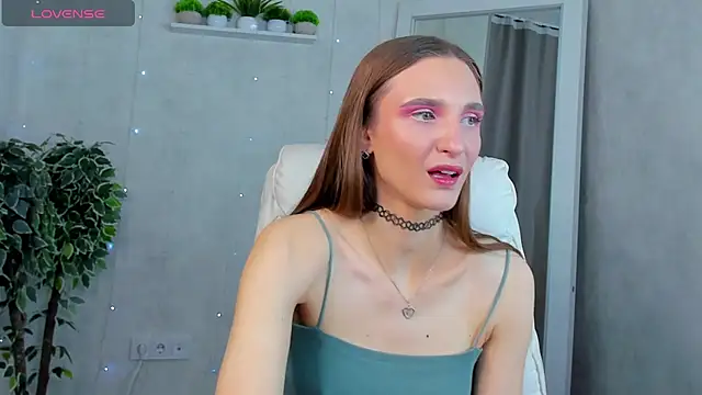 Snapshot of Alisha_Green chatting on 09-26-25, 01:53 Alisha Green online show from 09-26-25, 01:53