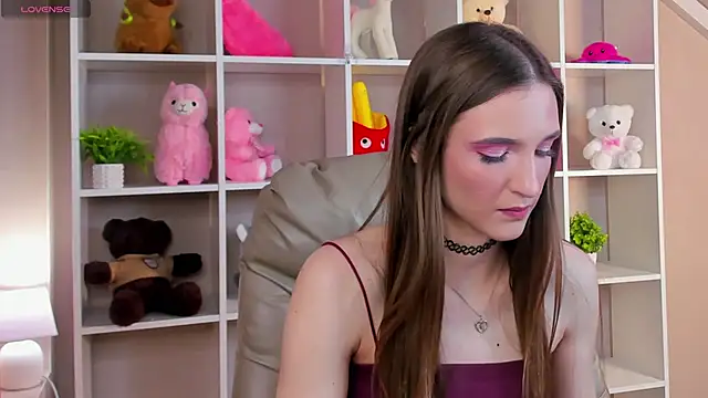 Snapshot of Alisha_Green chatting on 10-17-25, 09:12 Alisha Green online show from 10-17-25, 09:12