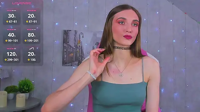 Snapshot of Alisha_Green chatting on 10-20-25, 08:48 Alisha Green online show from 10-20-25, 08:48