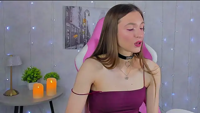 Snapshot of Alisha_Green chatting on 10-29-25, 01:41 Alisha Green online show from 10-29-25, 01:41