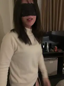 Snapshot of siichan-ta chatting on 03-12-26, 10:32 siichan-ta online show from 03-12-26, 10:32