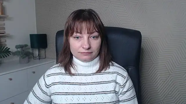 Snapshot of angelaSamt chatting on 01-12-26, 09:03 angelaSamt online show from 01-12-26, 09:03