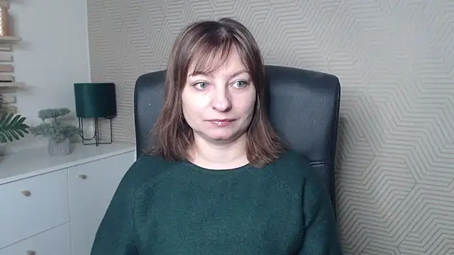 Snapshot of angelaSamt chatting on 01-13-26, 06:29 angelaSamt online show from 01-13-26, 06:29