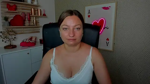 Snapshot of angelaSamt chatting on 06-26-26, 05:34 angelaSamt online show from 06-26-26, 05:34