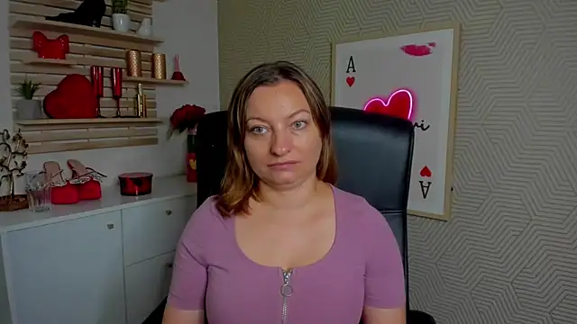 Snapshot of angelaSamt chatting on 07-08-26, 05:45 angelaSamt online show from 07-08-26, 05:45