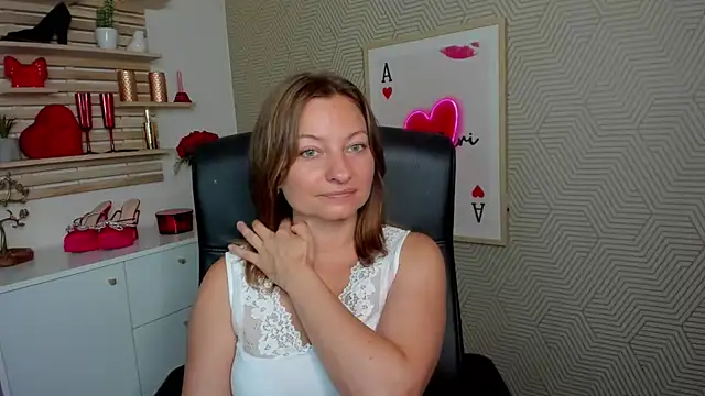 Snapshot of angelaSamt chatting on 07-20-26, 05:44 angelaSamt online show from 07-20-26, 05:44