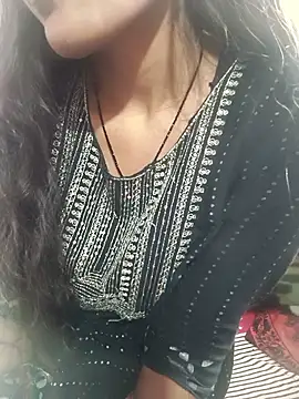 posewith online show from 02-08-26, 08:07