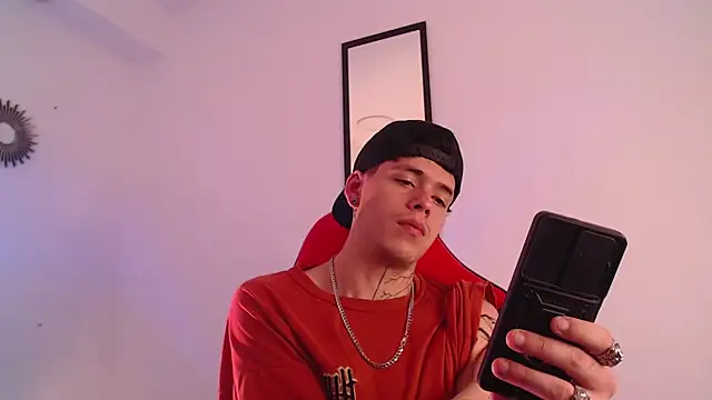 Anhonymus  online show from 09-27-25, 04:06