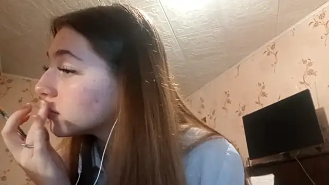 Sophiecuttie online show from 09-10-25, 04:18