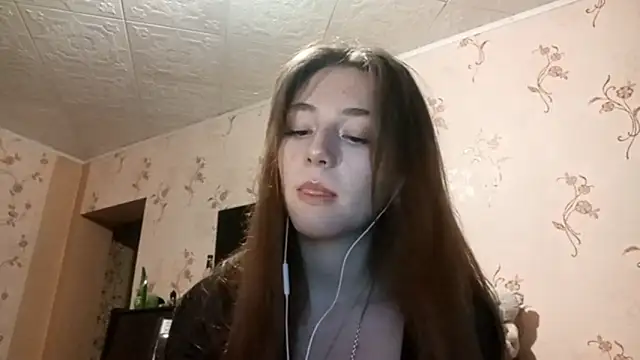 Sophiecuttie online show from 09-24-25, 01:14