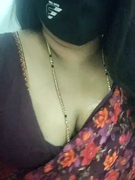 Snapshot of Bangalore-Seema chatting on 09-24-25, 01:58 Bangalore-Seema online show from 09-24-25, 01:58