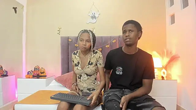 Kiaraa y Her Crazy online show from 10-17-25, 03:53