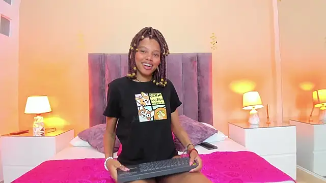 Kiaraa y Her Crazy online show from 03-25-26, 03:34