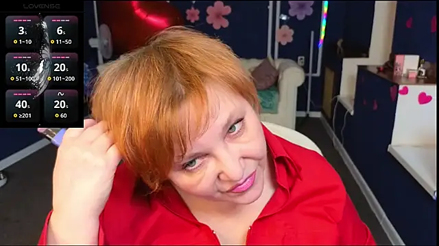 Kira Kenett online show from 04-06-26, 03:24