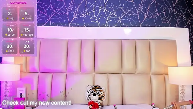 HatsaJones online show from 03-11-26, 03:45