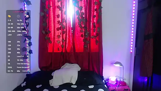 Snapshot of nina_cat420 chatting on 09-11-25, 06:08 nina cat420 online show from 09-11-25, 06:08