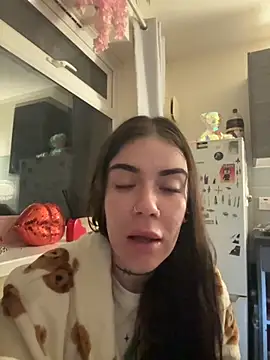 valentinalamont online show from 09-13-25, 12:54