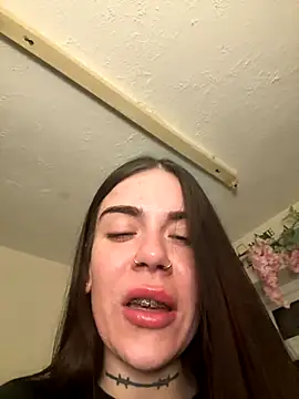 valentinalamont online show from 09-23-25, 10:02