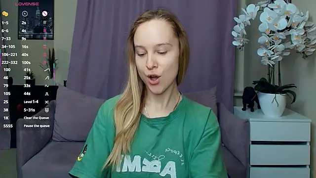 SoonMoor online show from 04-04-26, 06:38