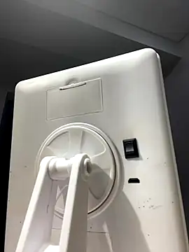 TiffanyyLam online show from 09-13-25, 11:10