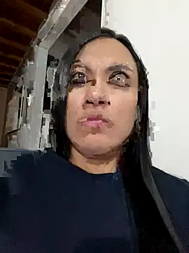 TiffanyyLam online show from 09-22-25, 02:24