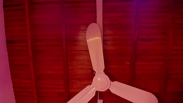 Snapshot of Gabby_Haze chatting on 12-14-25, 10:25 Gabby Haze online show from 12-14-25, 10:25