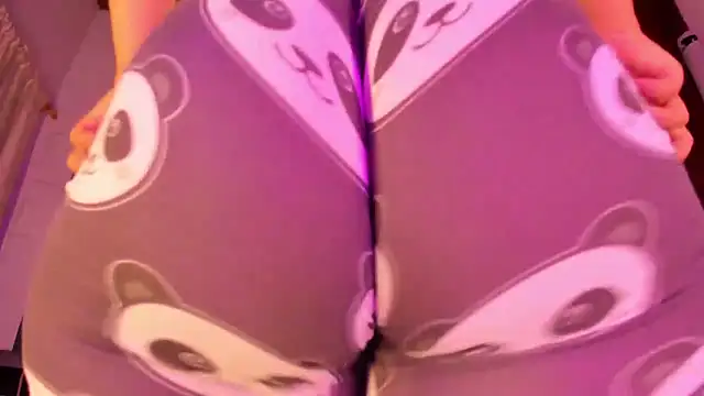 Snapshot of Gabby_Haze chatting on 02-03-26, 01:04 Gabby Haze online show from 02-03-26, 01:04