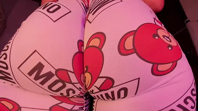 Snapshot of Gabby_Haze chatting on 02-15-26, 11:23 Gabby Haze online show from 02-15-26, 11:23