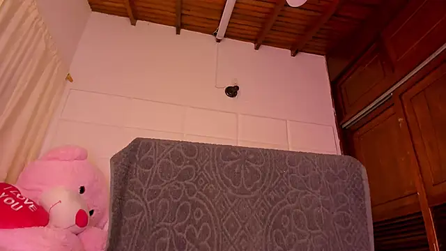 Snapshot of Gabby_Haze chatting on 03-03-26, 03:45 Gabby Haze online show from 03-03-26, 03:45