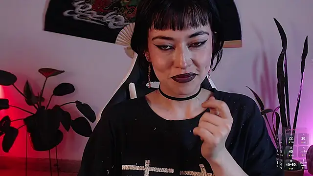 Snapshot of Ellyuwuw chatting on 02-05-26, 12:26 Ellyuwuw online show from 02-05-26, 12:26