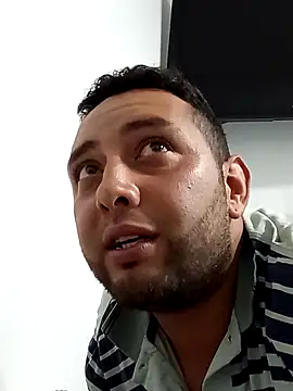 angelitocalientico online show from 10-23-25, 02:44