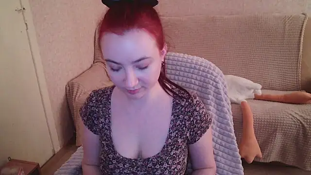 Snapshot of Micky_Wood chatting on 10-14-25, 09:43 Micky Wood online show from 10-14-25, 09:43