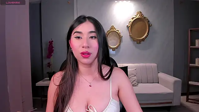 MayaMoretti  online show from 11-24-25, 05:07