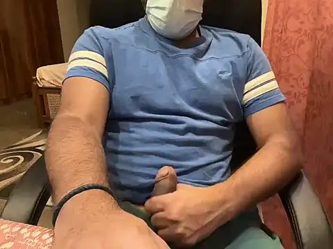 Snapshot of BobgaBonga chatting on 10-29-25, 06:42 BobgaBonga online show from 10-29-25, 06:42