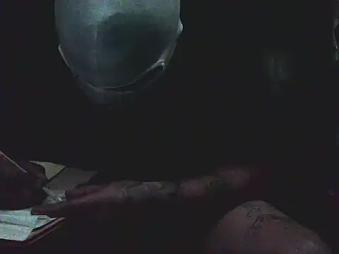 Snapshot of johnboones10 chatting on 09-16-25, 09:32 johnboones10 online show from 09-16-25, 09:32