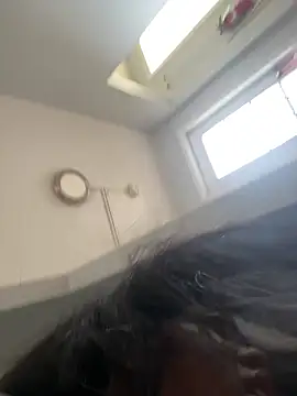 Snapshot of bunbun420247 chatting on 12-20-25, 02:13 bunbun420247 online show from 12-20-25, 02:13